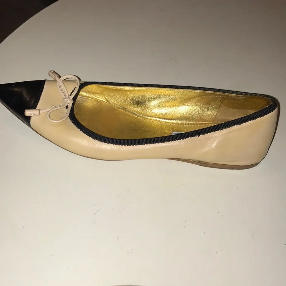 Prada Flats - Picture 1 of 16